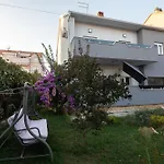 Andrea\'S